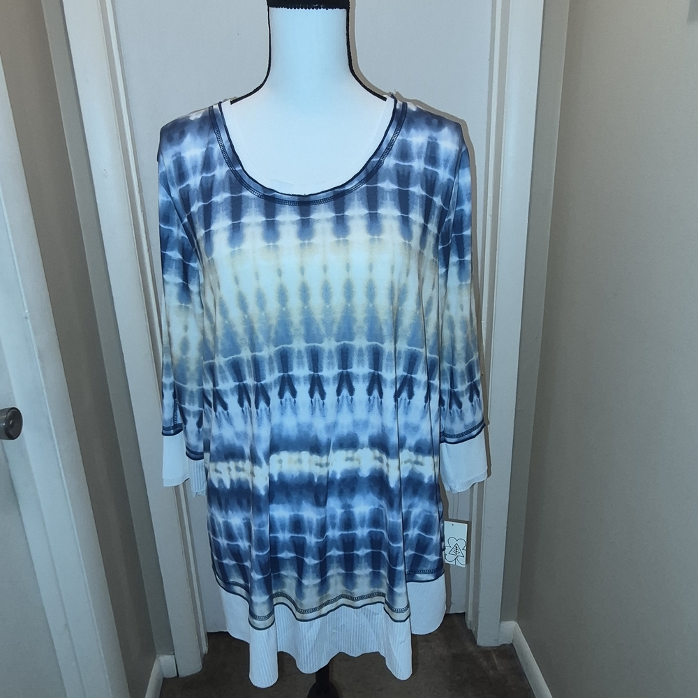 Clover + Pine Tie-Dye Long Sleeve Top - Picture 2 of 11